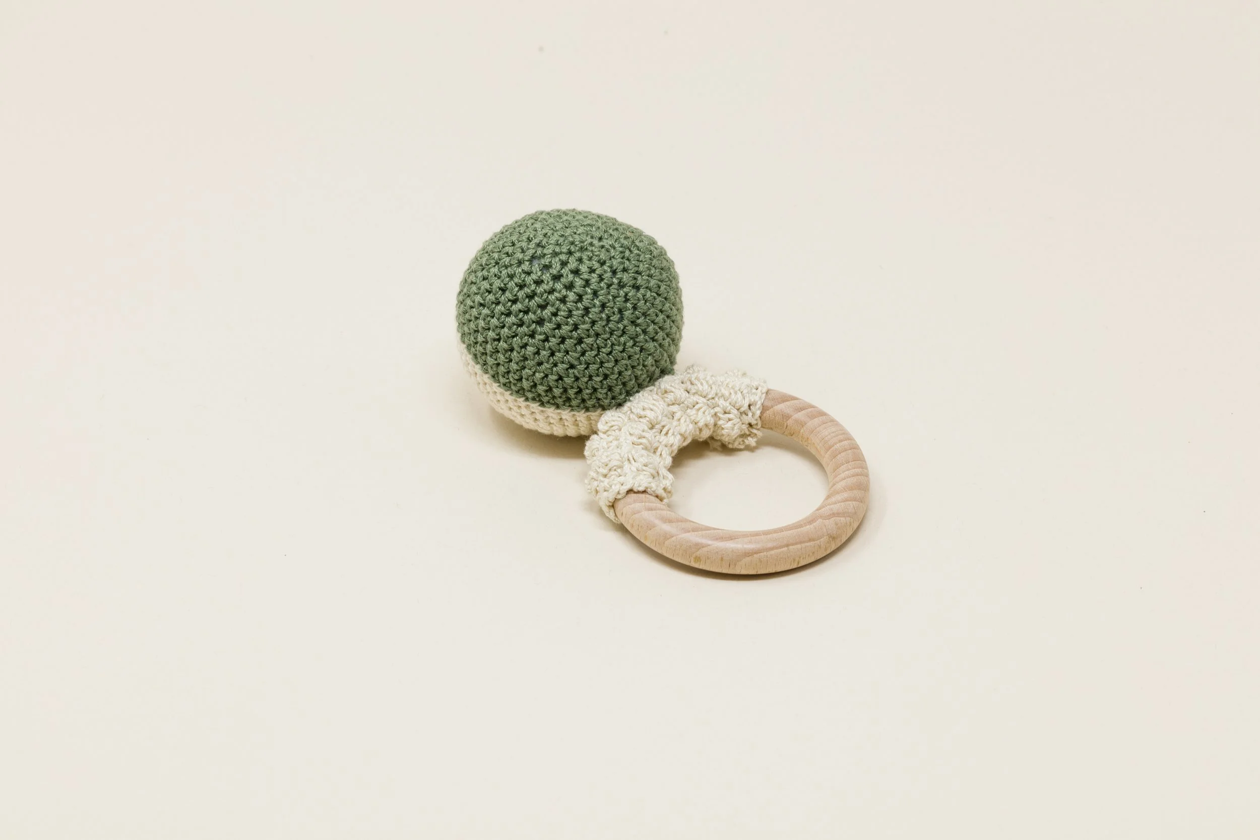 Round rattle hotsell